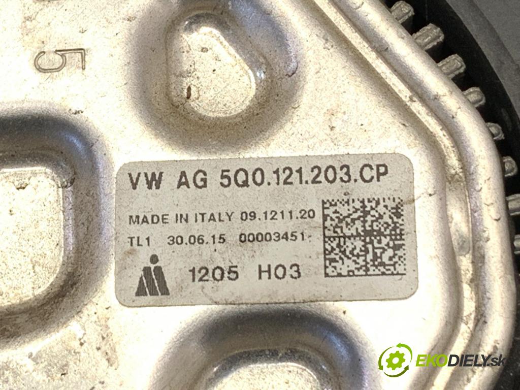 VW GOLF VII Kombi 2015 81 kW 1.6 TDI 1598 ventilátor chladiče 5Q0121205S (Ventilátor)
