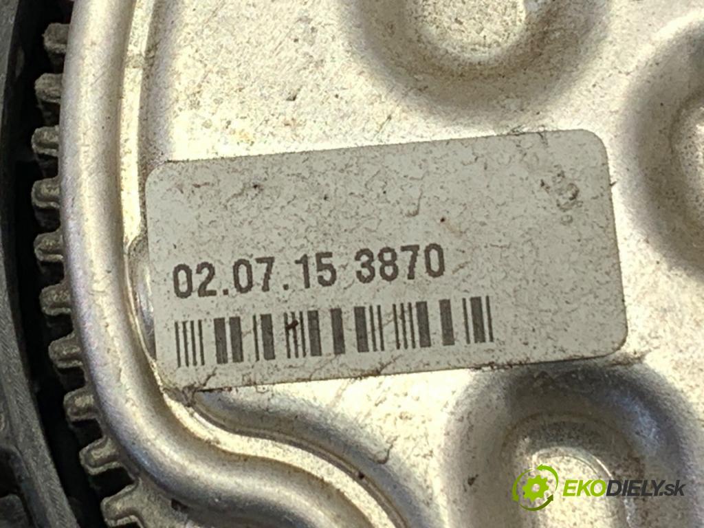VW GOLF VII Kombi 2015 81 kW 1.6 TDI 1598 ventilátor chladiče 5Q0121205S (Ventilátor)