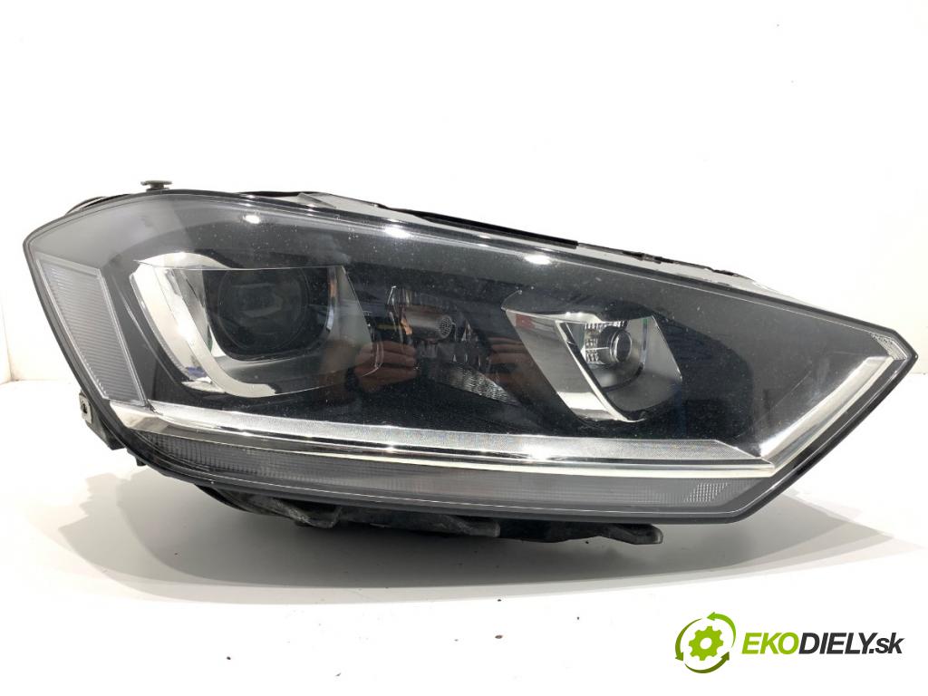 VW GOLF VII Kombi 2015 81 kW 1.6 TDI 1598 Svetlomet pravy predný 517941032B