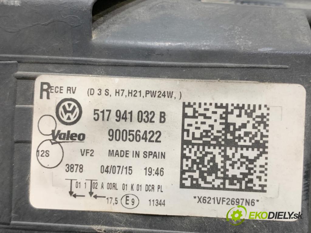 VW GOLF VII Kombi 2015 81 kW 1.6 TDI 1598 světlomet pravý přední část 517941032B