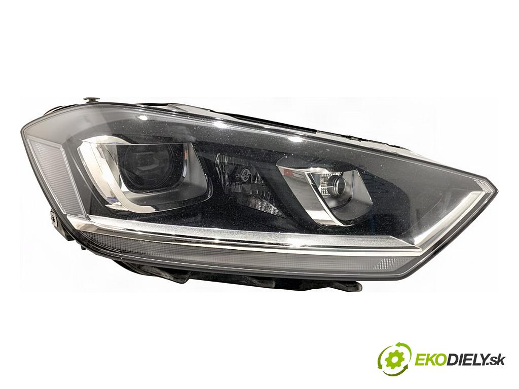 VW GOLF VII Kombi 2015 81 kW 1.6 TDI 1598 Svetlomet pravy predný 517941032B