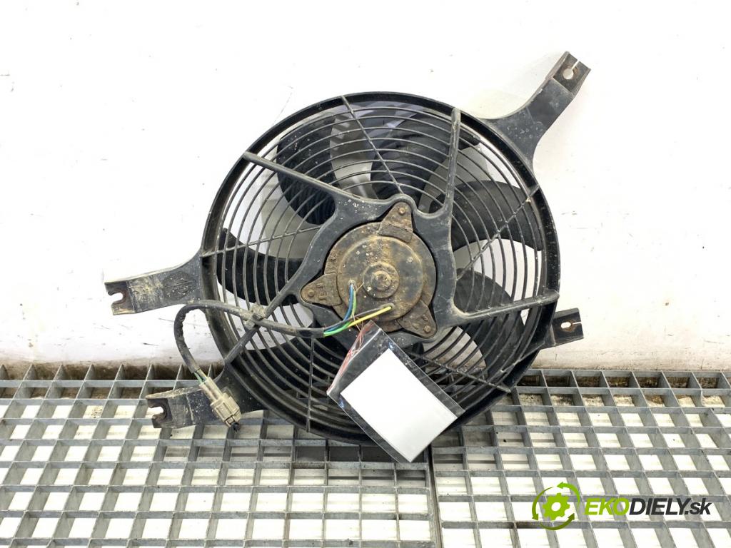 NISSAN X-TRAIL T30 SUV 2006 100 kW 2.2 dCi 4x4 2184 ventilátor klimatizace  (Ventilátor chladiče klimatizace)