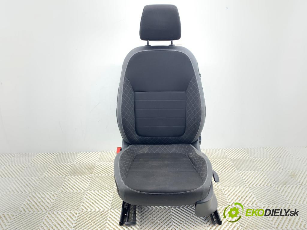 SKODA FABIA III liftback 2019 55 kW 1.0 999 sedadlo levý přední část 