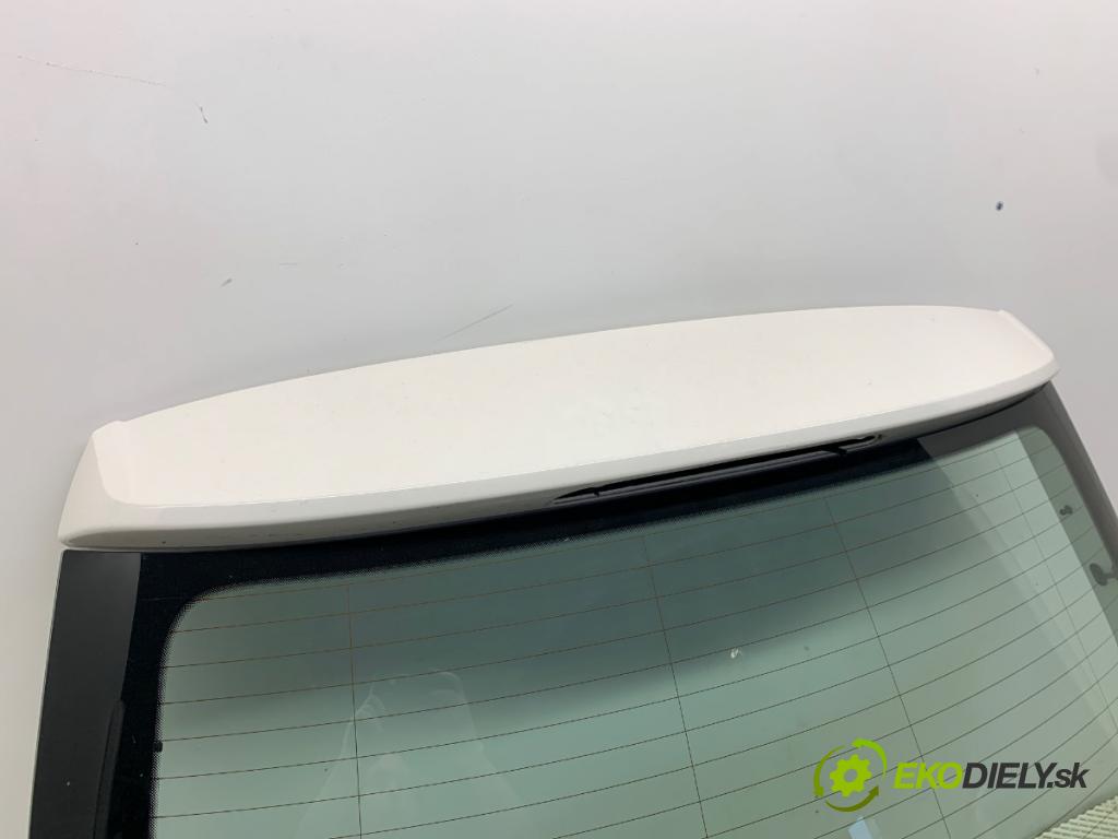SKODA FABIA III liftback 2019 55 kW 1.0 999 kapota zadní část