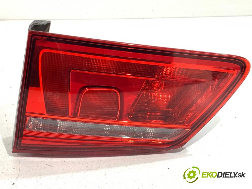 VW GOLF VII Kombi 2015 81 kW 1.6 TDI 1598 světlo pravý zadní část vnitřní 510945094K