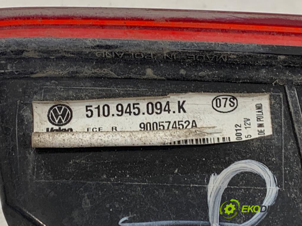VW GOLF VII Kombi 2015 81 kW 1.6 TDI 1598 Svetlo pravy zad vnútorná 510945094K