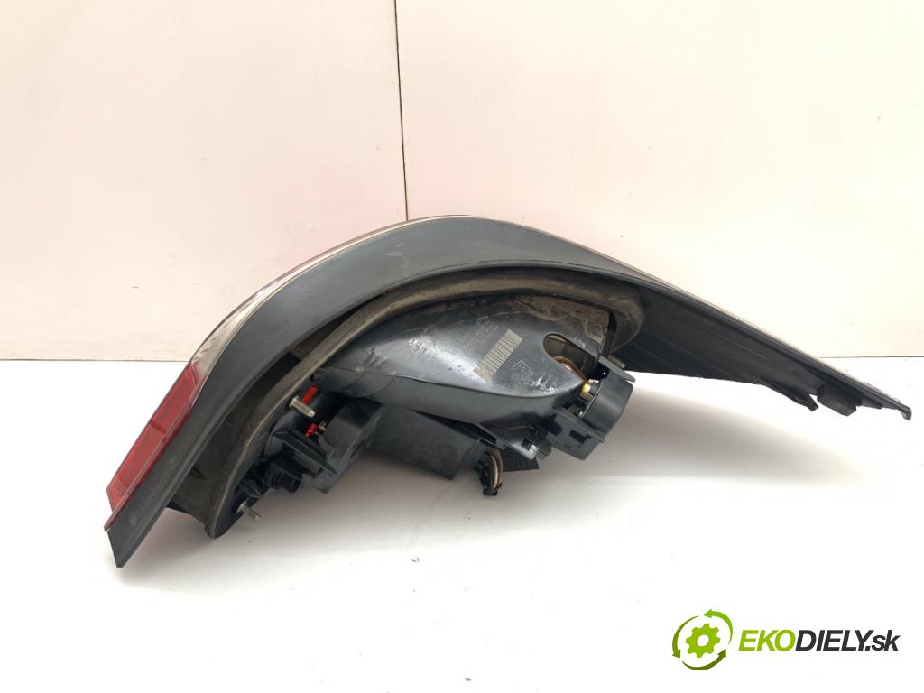 BMW E60 sedan 2004 160 kW 530 d 2993 Svetlo ľavy zad 6910767