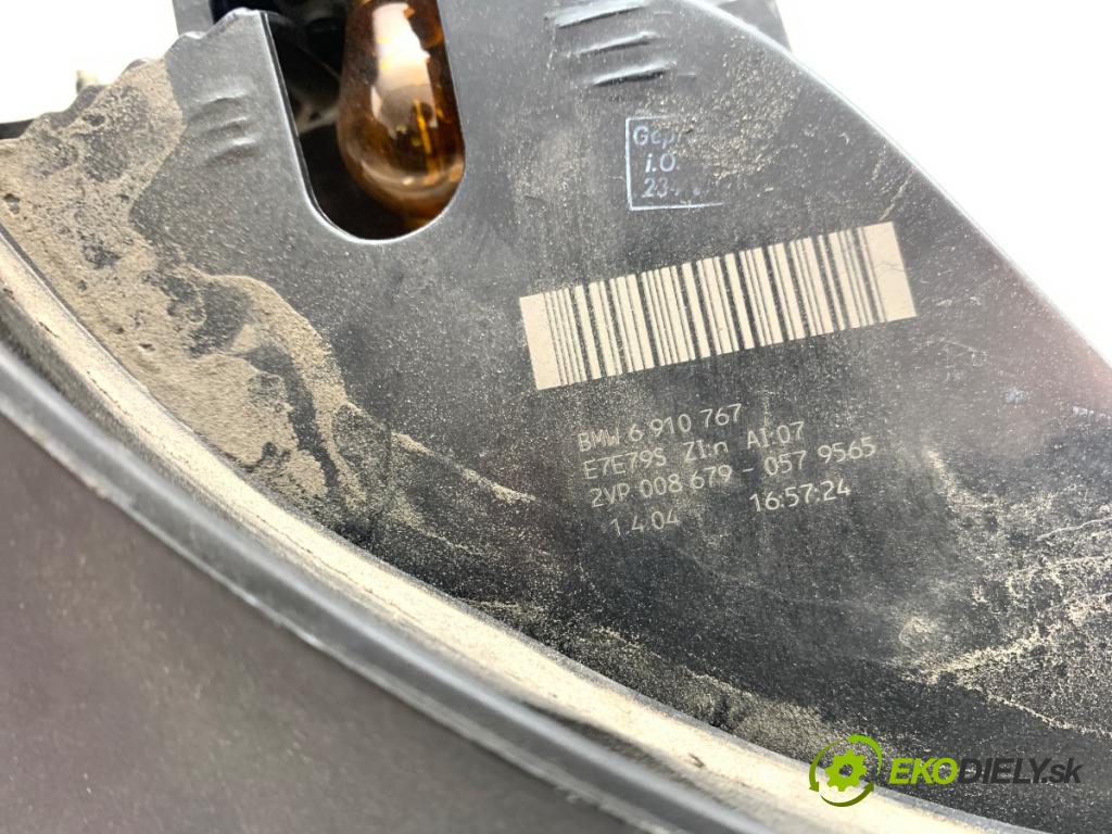 BMW E60 sedan 2004 160 kW 530 d 2993 Svetlo ľavy zad 6910767