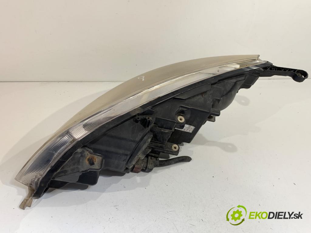 OPEL ASTRA J liftback 2010 81 kW 1.7 CDTI (68) 1686 světlomet pravý přední část