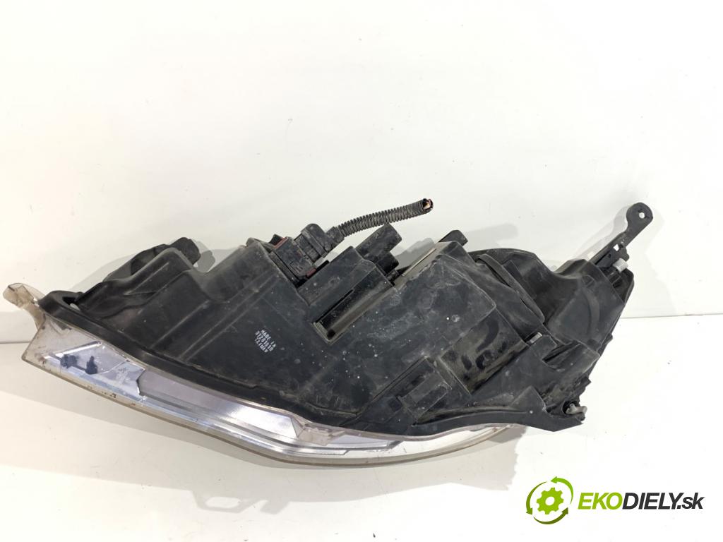 OPEL ASTRA J liftback 2010 81 kW 1.7 CDTI (68) 1686 světlomet pravý přední část