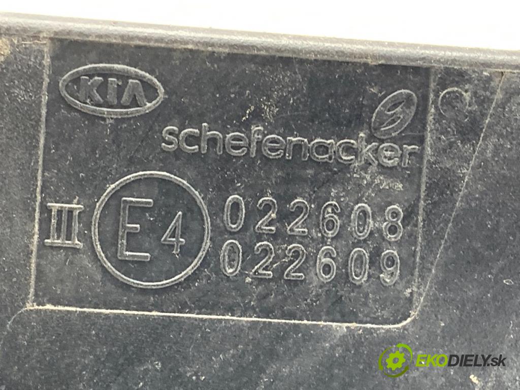 KIA CEED Kombi 2007 66 kW 1.6 CRDi 90 1582 Spätné zrkadlo pravy 5K