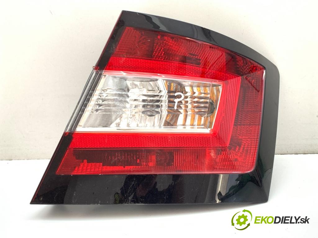 SKODA FABIA III liftback 2019 55 kW 1.0 999 světlo pravý zadní část 6V6945096