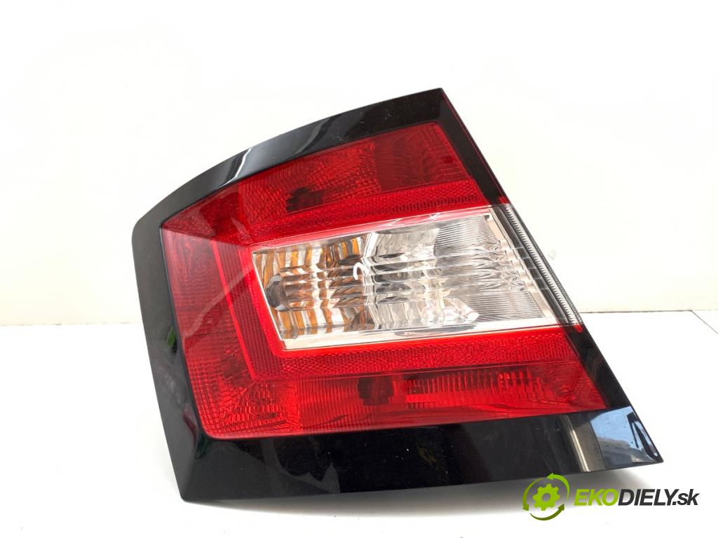 SKODA FABIA III liftback 2019 55 kW 1.0 999 světlo levý zadní část 6V6945095