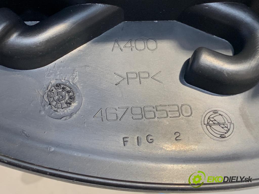 FIAT GRANDE PUNTO liftback 2015 55 kW 1.3 D Multijet 1248 Súprava náradia 46796530