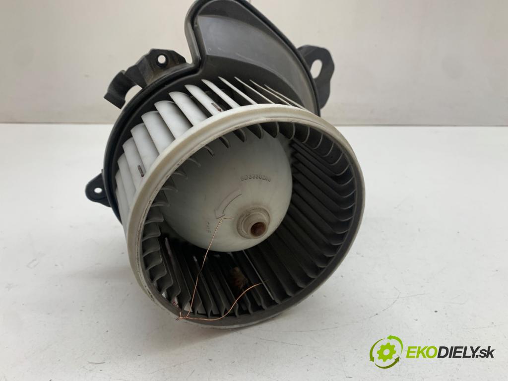 FIAT GRANDE PUNTO liftback 2015 55 kW 1.3 D Multijet 1248 ventilátor kúrenia 