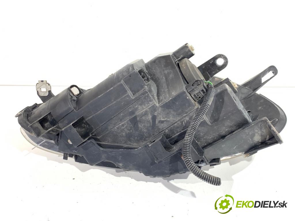 FIAT GRANDE PUNTO liftback 2015 55 kW 1.3 D Multijet 1248 Svetlomet pravy predný 519371490