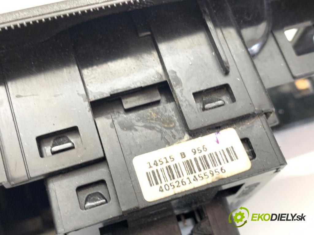 FIAT GRANDE PUNTO liftback 2015 55 kW 1.3 D Multijet 1248 přepínač oken  (Páčky pod volantem)