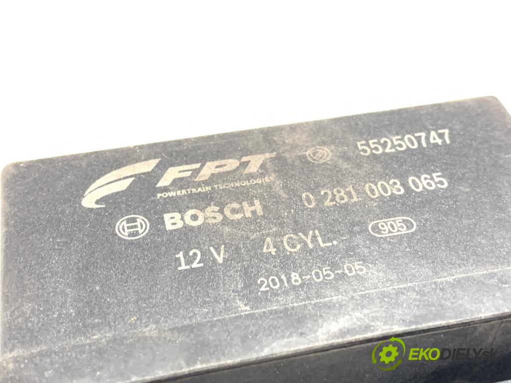 FIAT GRANDE PUNTO liftback 2015 55 kW 1.3 D Multijet 1248 relé sviečok žhavenia 55250747 (Relé)