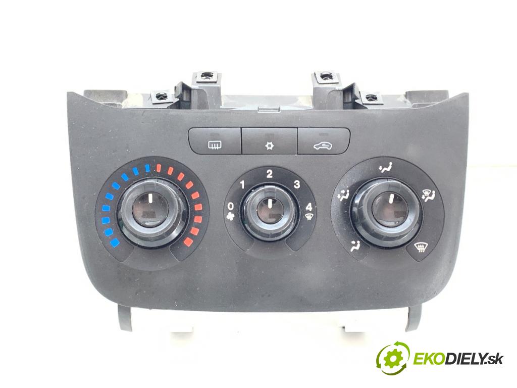 FIAT GRANDE PUNTO liftback 2015 55 kW 1.3 D Multijet 1248 Panel ovládaní topení 5G1140100 (Páčky pod volantem)