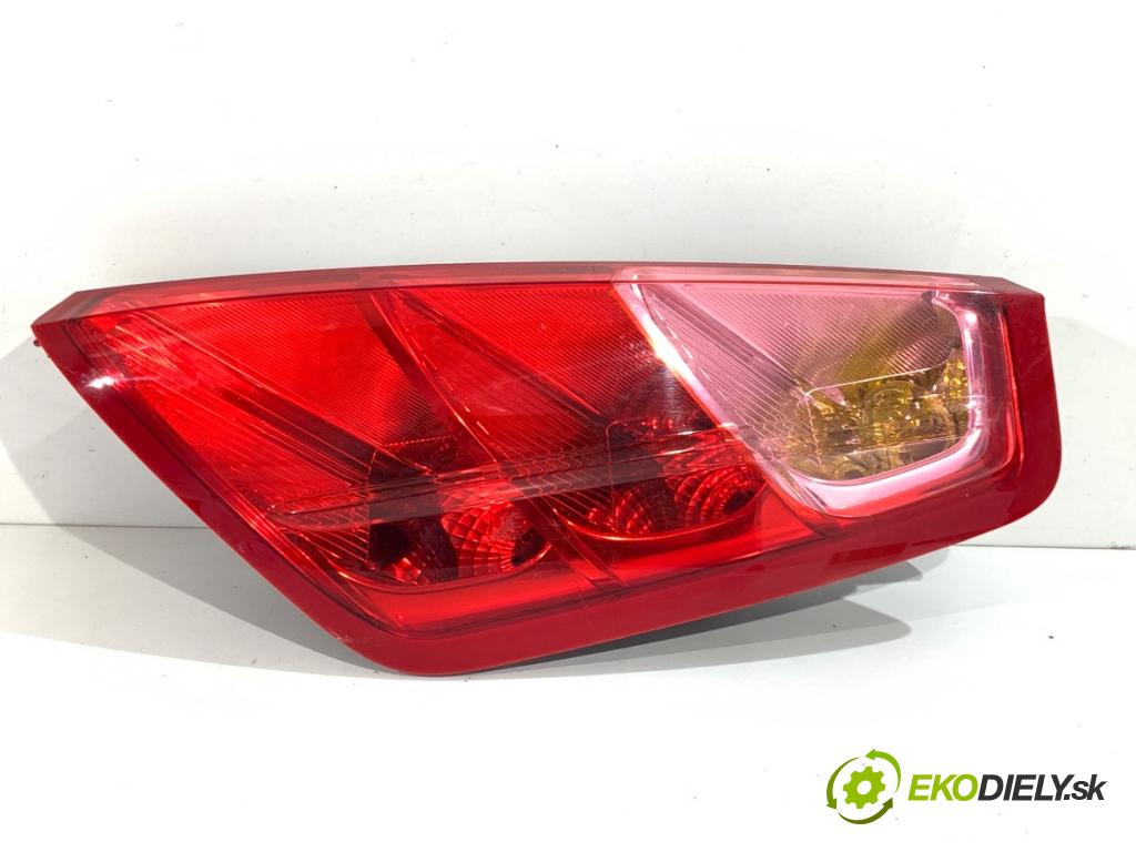 FIAT GRANDE PUNTO liftback 2015 55 kW 1.3 D Multijet 1248 Svetlo pravy zad 517015900
