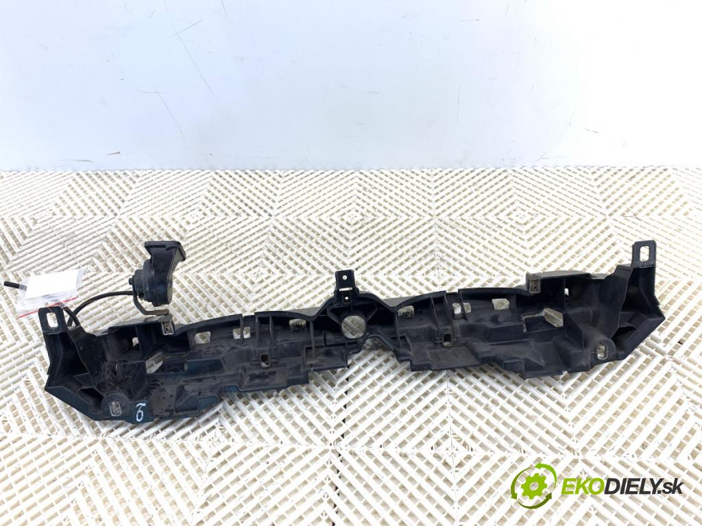 FIAT GRANDE PUNTO liftback 2015 55 kW 1.3 D Multijet 1248 výztuha horní 51885642 (Výztuha)
