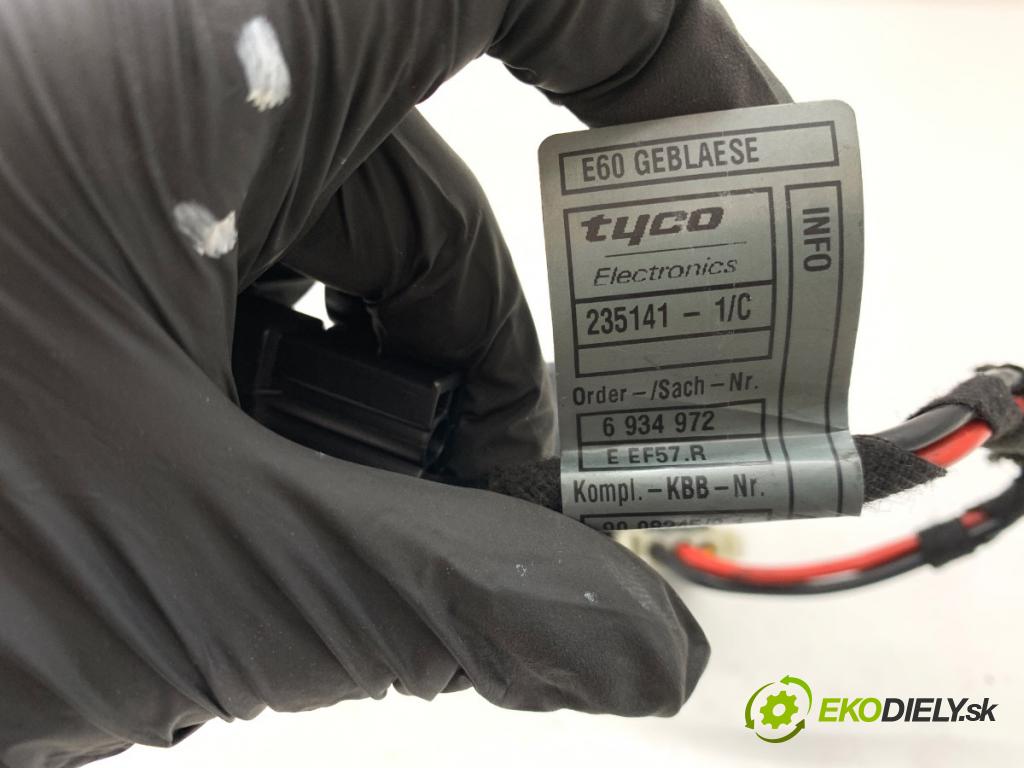 BMW E60 sedan 2004 160 kW 530 d 2993 odpor rezistor topení vzduchu 6937774 (Odpor topení)