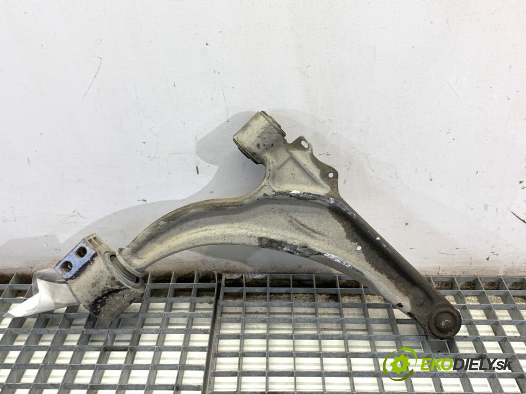 OPEL ASTRA J liftback 2010 81 kW 1.7 CDTI (68) 1686 Rameno ľavy predný