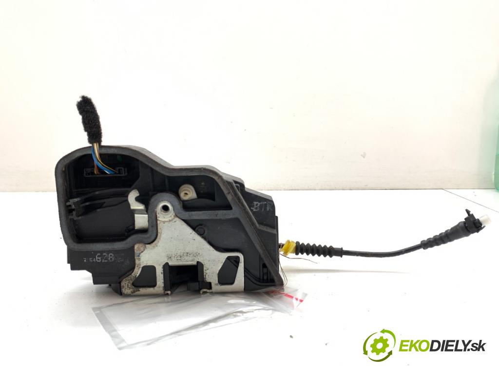 BMW E60 sedan 2004 160 kW 530 d 2993 zámok dveře pravý přední část 7154628