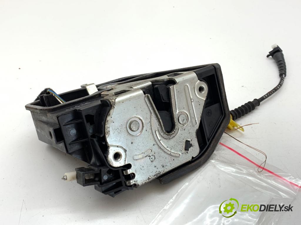 BMW E60 sedan 2004 160 kW 530 d 2993 zámok dveře pravý přední část 7154628