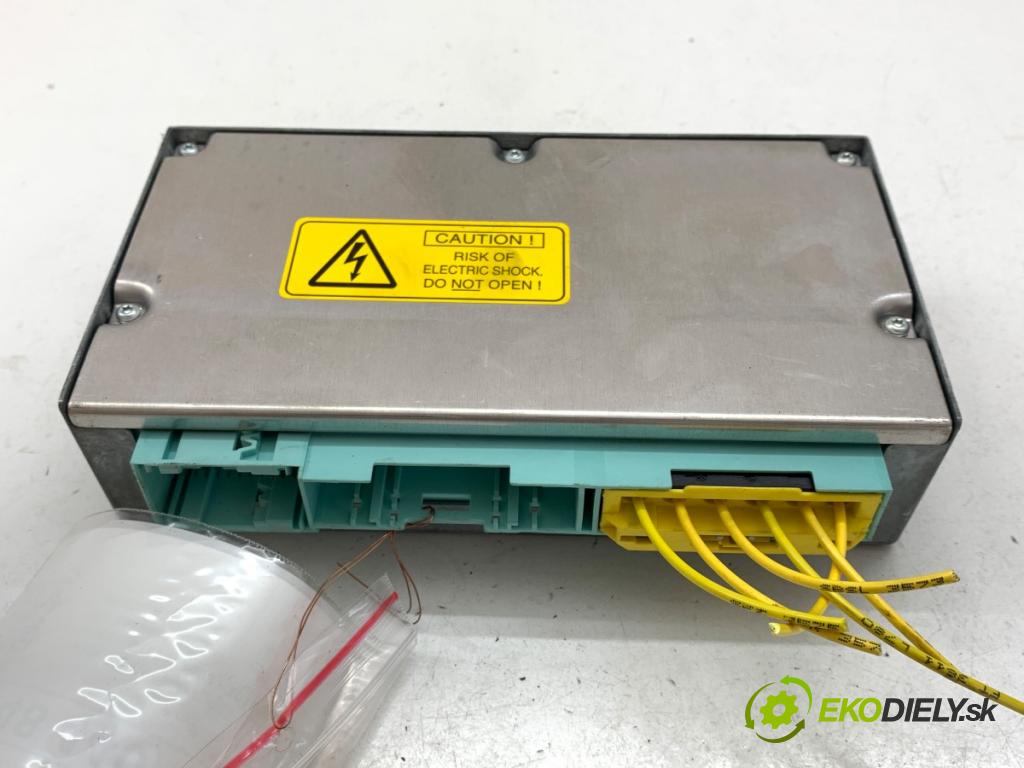 BMW E60 sedan 2004 160 kW 530 d 2993 senzor airbag 6943085 (Snímač)