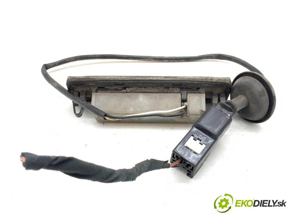 KIA CEED Kombi 2007 66 kW 1.6 CRDi 90 1582 Kľučka dverí zad