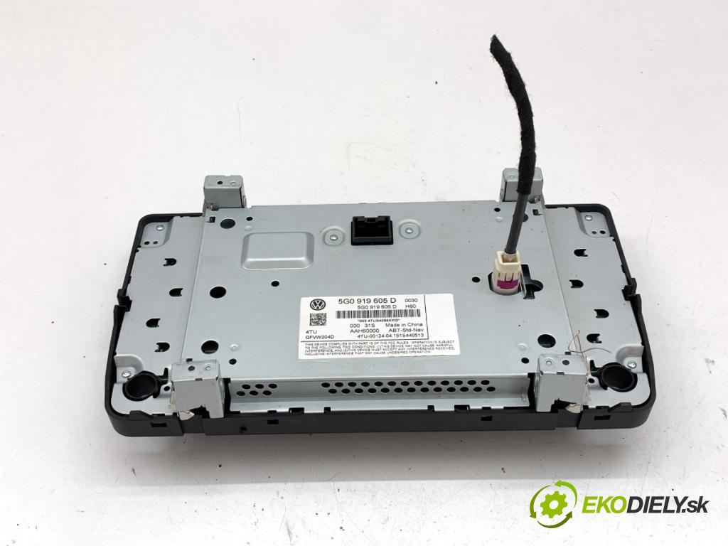 VW GOLF VII liftback 2014 77 kW 1.6 TDI 1598 RADIO 5G0919605D (Audio zařízení)