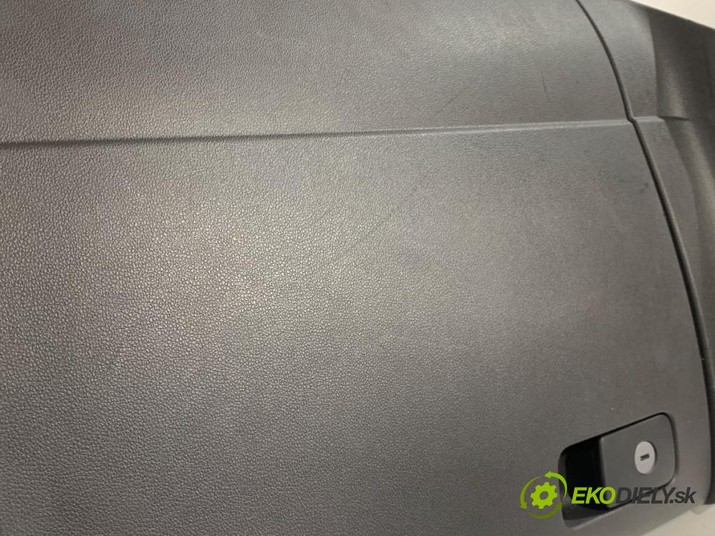VW GOLF VII liftback 2014 77 kW 1.6 TDI 1598 přihrádka kastlík spolujezdce 5G1857097AC (Přihrádka (kastlík))