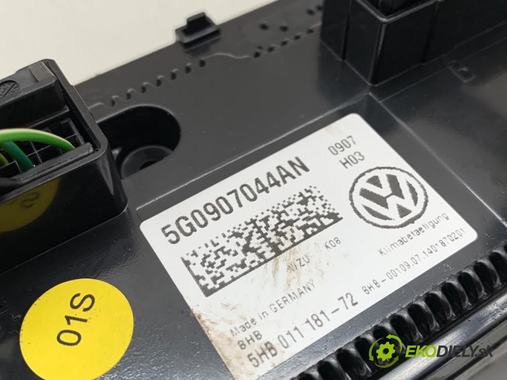 VW GOLF VII liftback 2014 77 kW 1.6 TDI 1598 Panel ovládaní topení 5G0907044AN (Páčky pod volantem)
