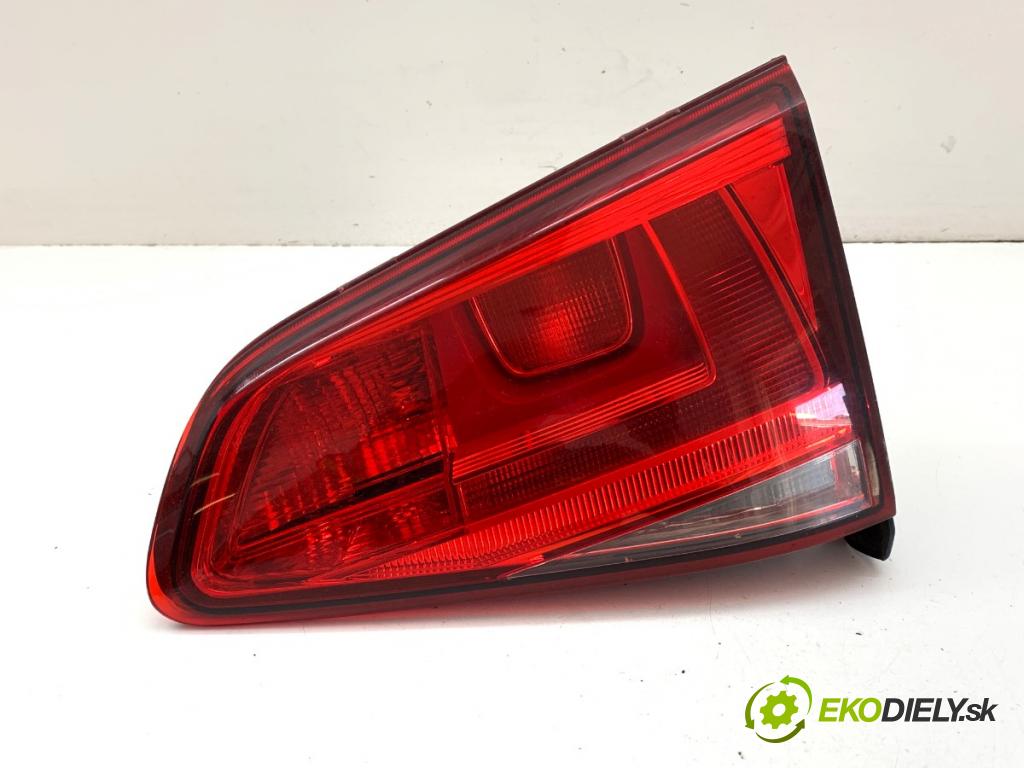 VW GOLF VII liftback 2014 77 kW 1.6 TDI 1598 Svetlo pravy zad vnútorná 5G0945094AC