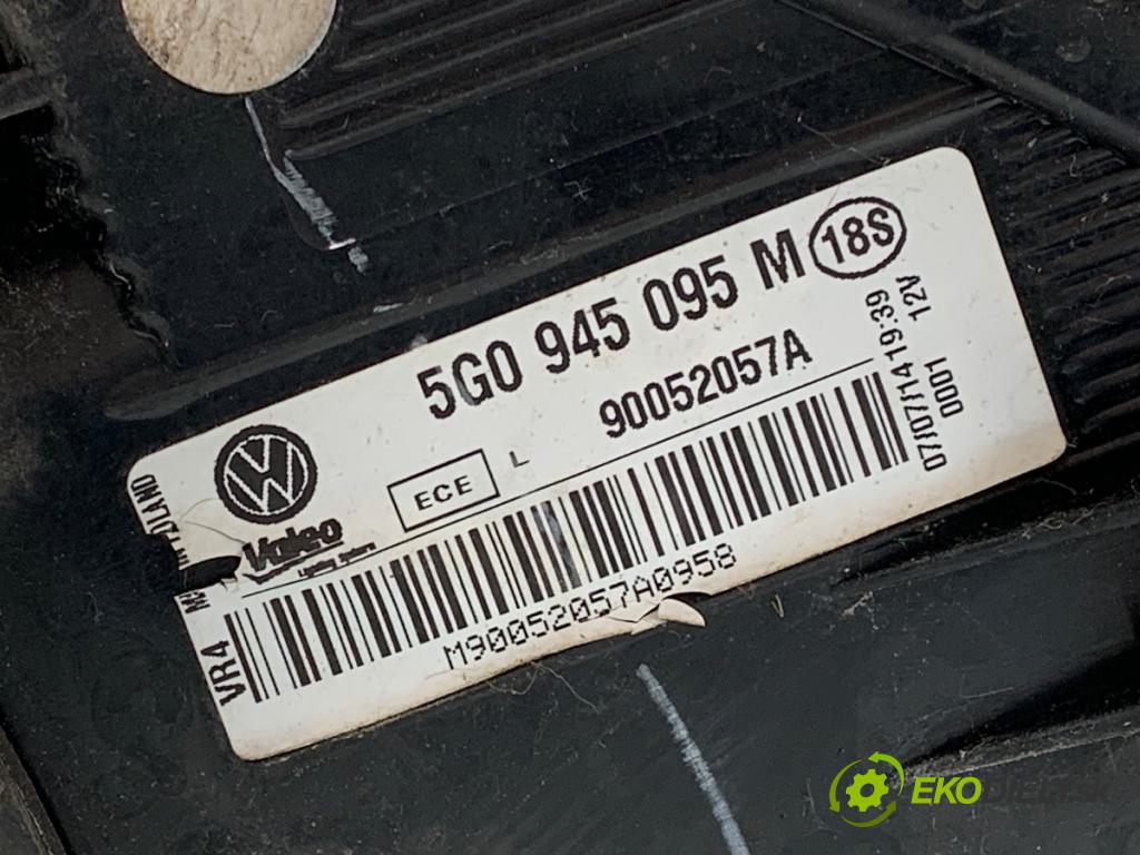 VW GOLF VII liftback 2014 77 kW 1.6 TDI 1598 světlo levý zadní část 5G0945095M