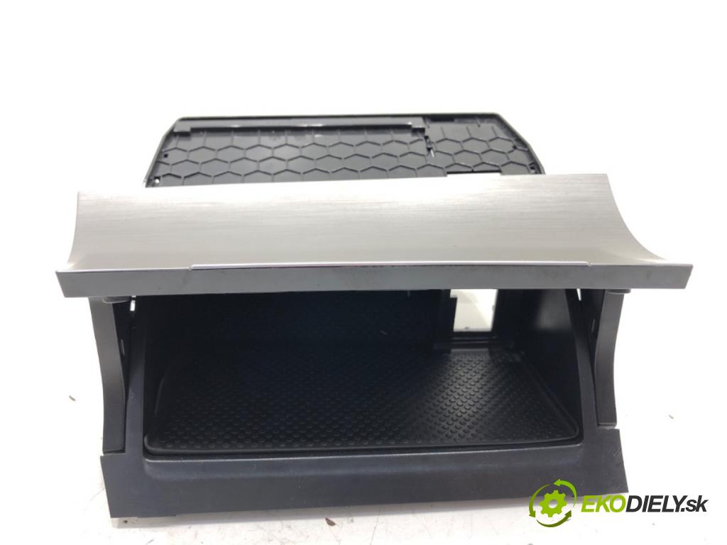 VW GOLF VII liftback 2014 77 kW 1.6 TDI 1598 Popolník 5G1863391