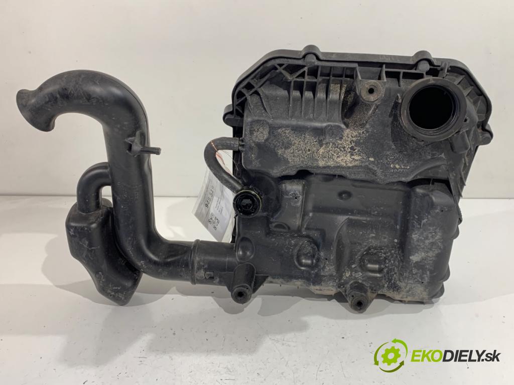 SKODA FABIA III liftback 2019 55 kW 1.0 999 Obal filtra vzduchu 04C129611J (Obal vzduchového filtra)