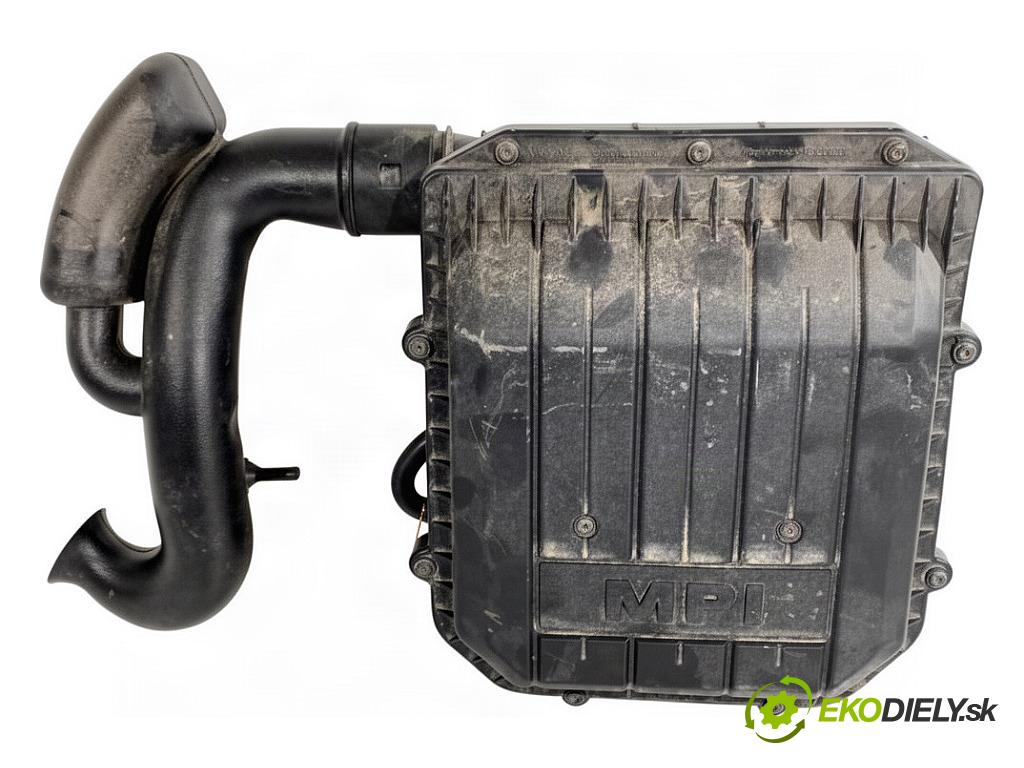 SKODA FABIA III liftback 2019 55 kW 1.0 999 Obal filtra vzduchu 04C129611J (Obal vzduchového filtra)