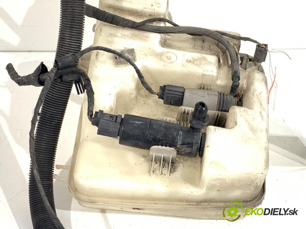 BMW E60 sedan 2004 160 kW 530 d 2993 nádržka ostřikovačů 7055349