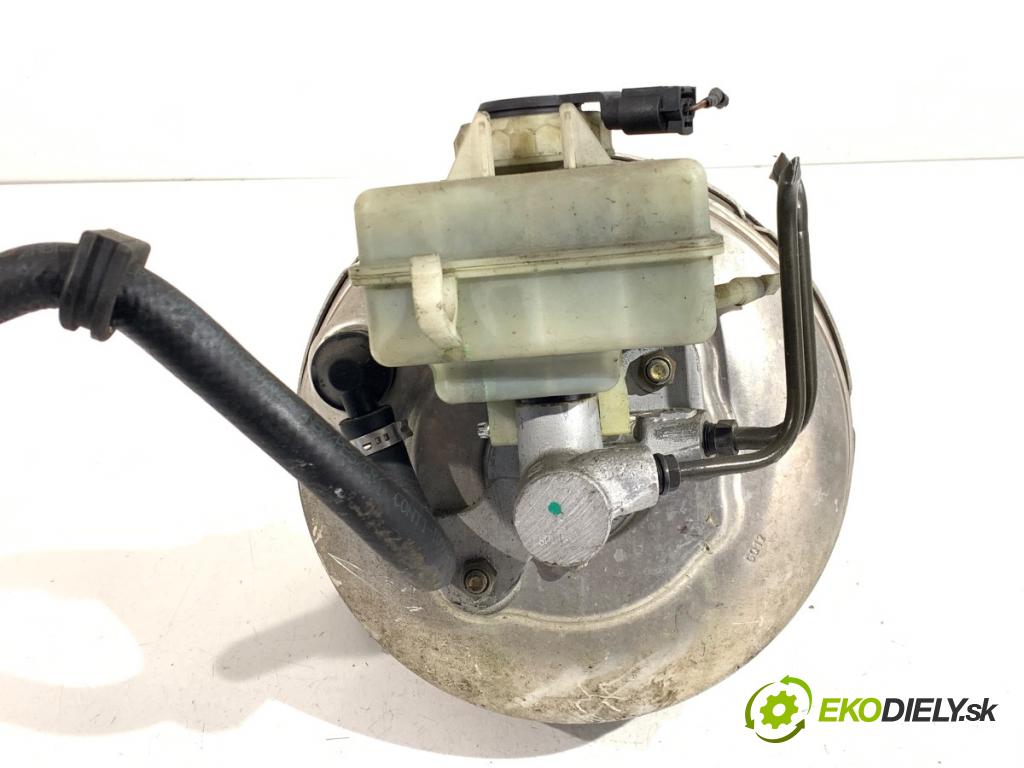 BMW E60 sedan 2004 160 kW 530 d 2993 posilovač bŕzd 296765937013