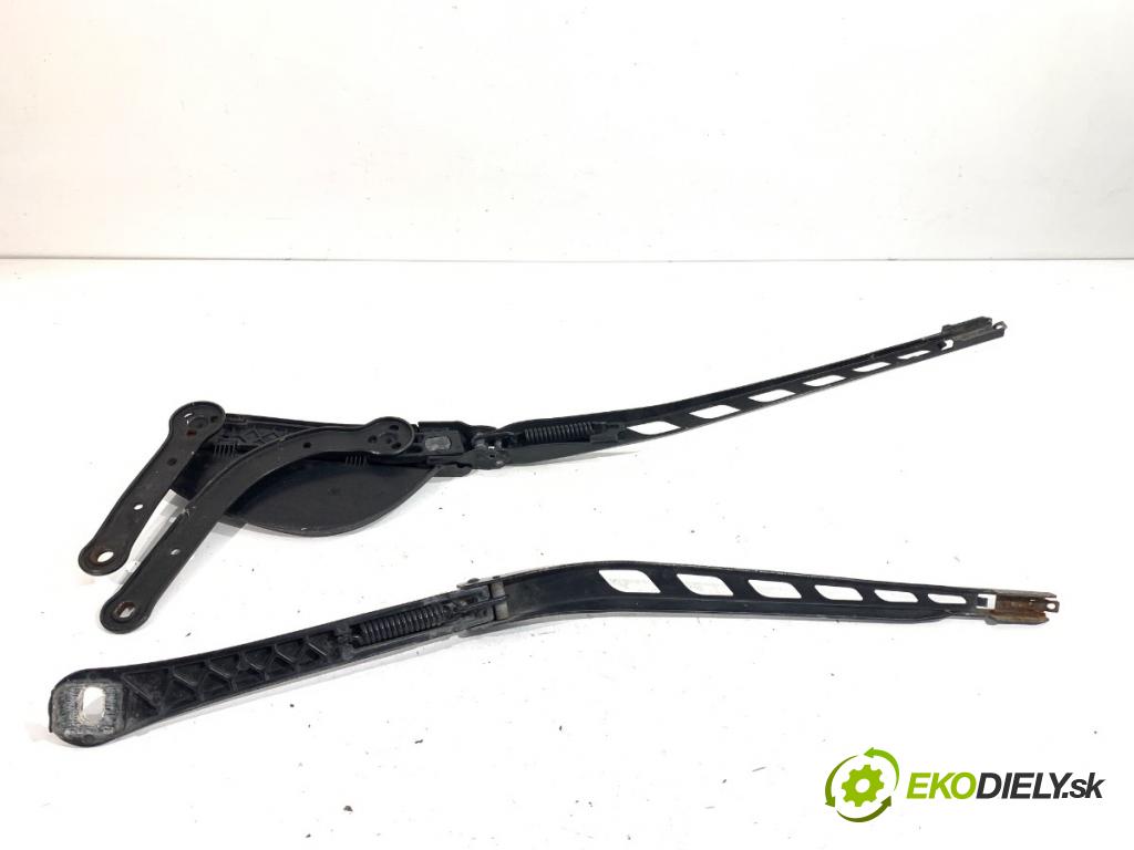 BMW E60 sedan 2004 160 kW 530 d 2993 Rameno stierače predný 7035103