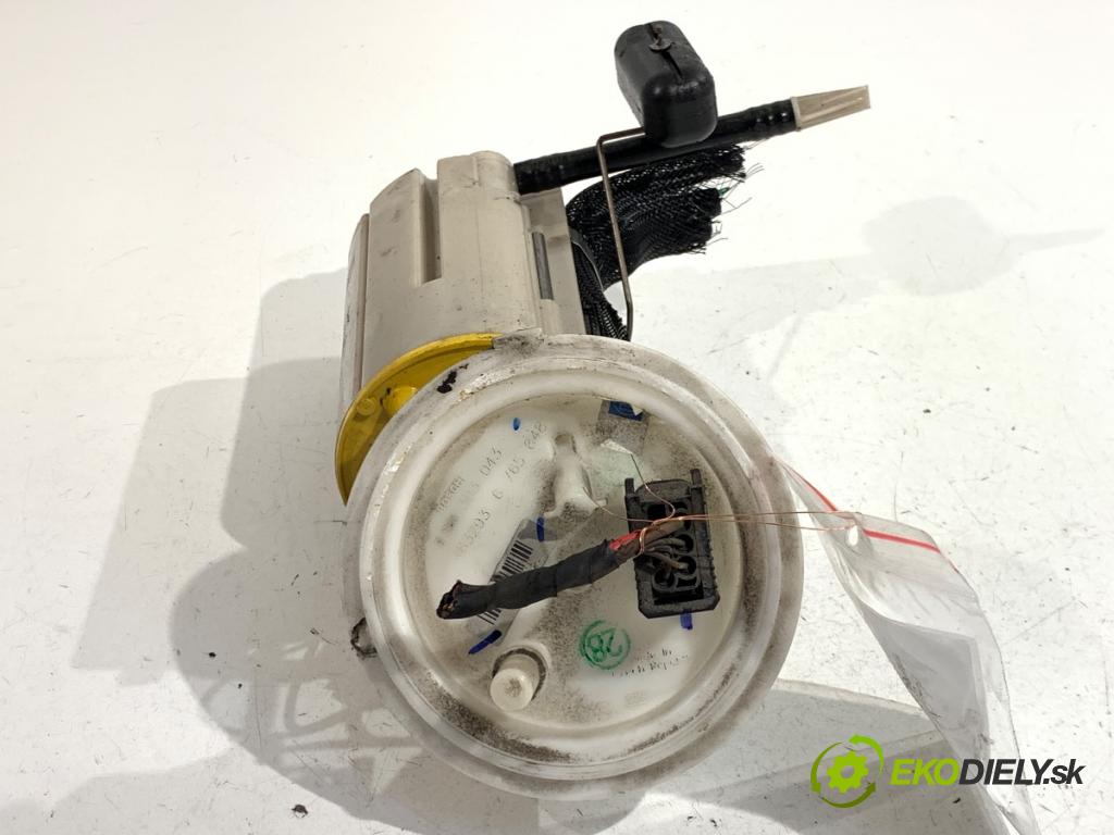 BMW E60 sedan 2004 160 kW 530 d 2993 pumpa paliva 6765848