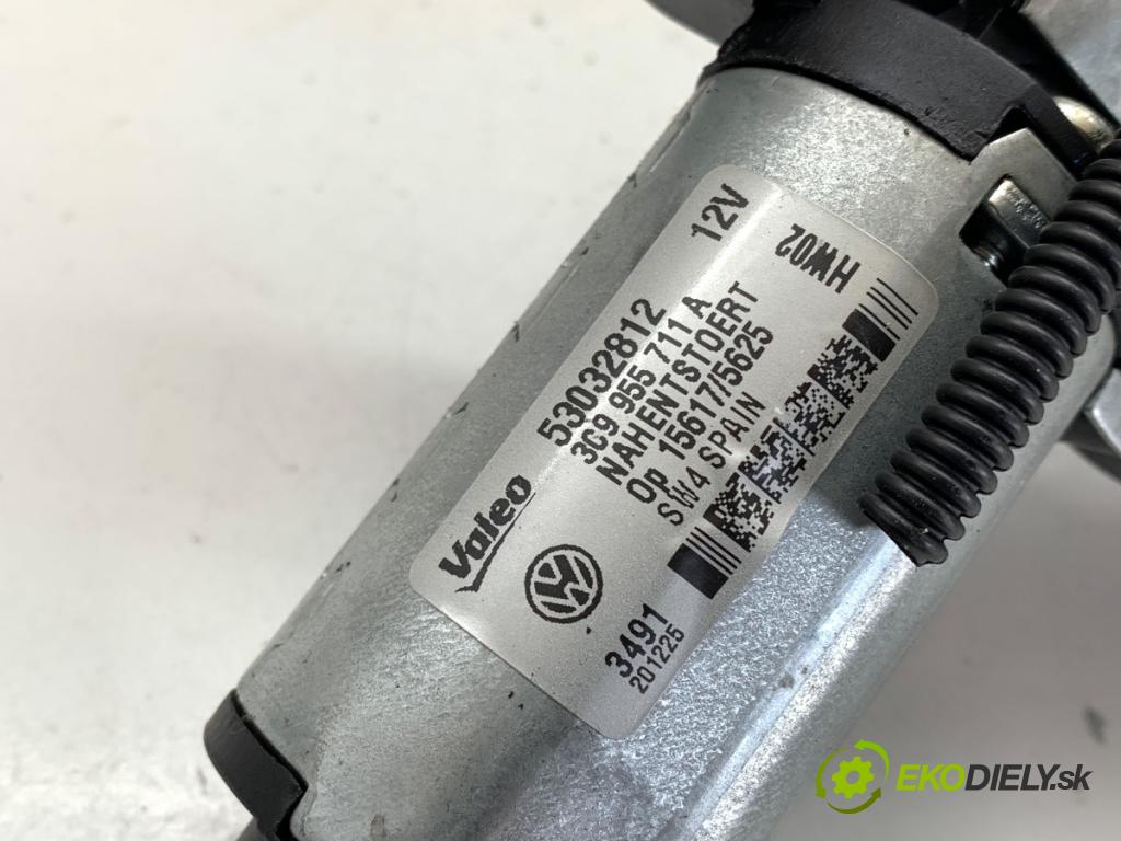VW PASSAT B7 Kombi 2012 125 kW 2.0 TDI 1968 Motor stieračov zad 3C9955711A