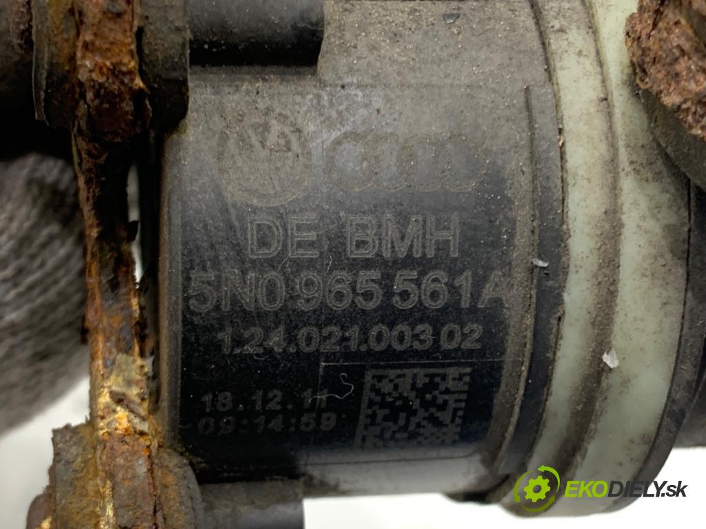 VW PASSAT B7 Kombi 2012 125 kW 2.0 TDI 1968 DALŠÍ: pumpa vody 5N0965561A (Vodní pumpa)