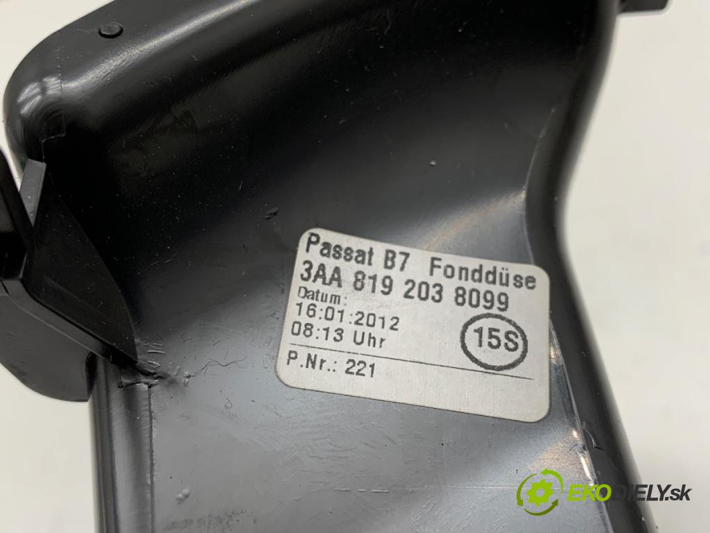 VW PASSAT B7 Kombi 2012 125 kW 2.0 TDI 1968 Mriežky kúrenia zad 3AA819203