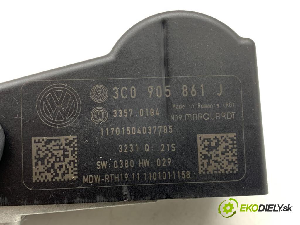 VW PASSAT B7 Kombi 2012 125 kW 2.0 TDI 1968 blokáda volantu 3C0905861J (Riadenie ostatné)