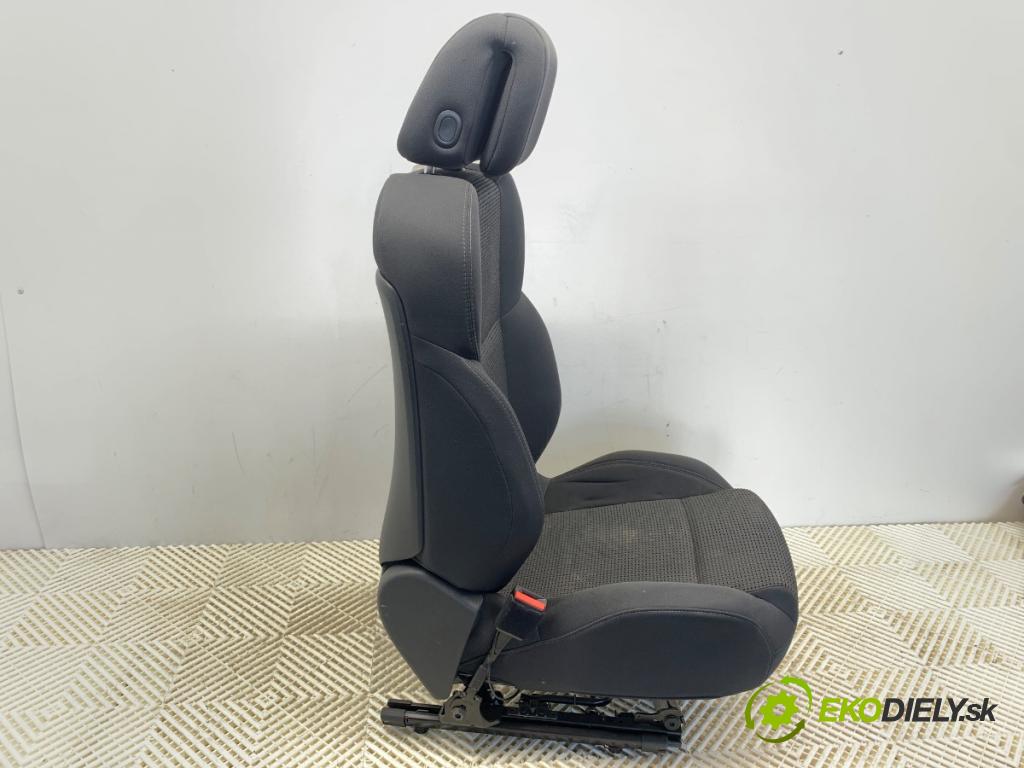 PEUGEOT 508 I sedan 2017 110 kW 2.0 BlueHDi 150 1997 Sedadlo ľavy predný