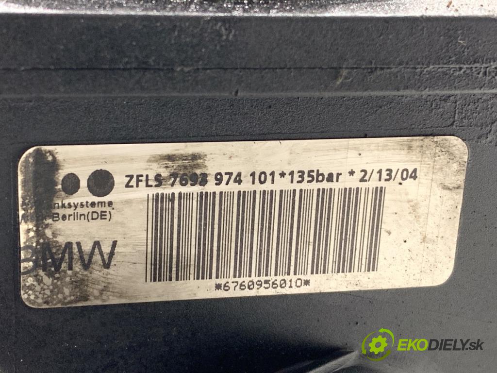 BMW E60 sedan 2004 160 kW 530 d 2993 Pumpa servočerpadlo 2247556 (Servočerpadlo)