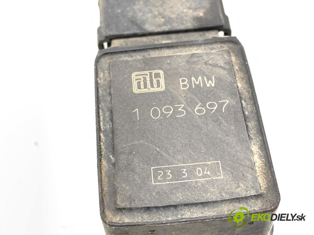 BMW E60 sedan 2004 160 kW 530 d 2993 snímač ÚROVEŇ: XENON pravý zadní část 1093697